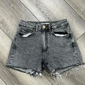 Garage denim mom shorts size 26